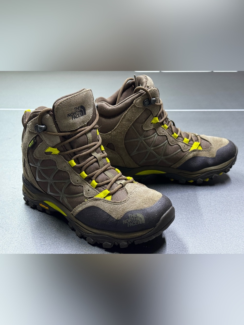 The North Face HydroSeal Waterproof Hiking Boots Women’s Size 7